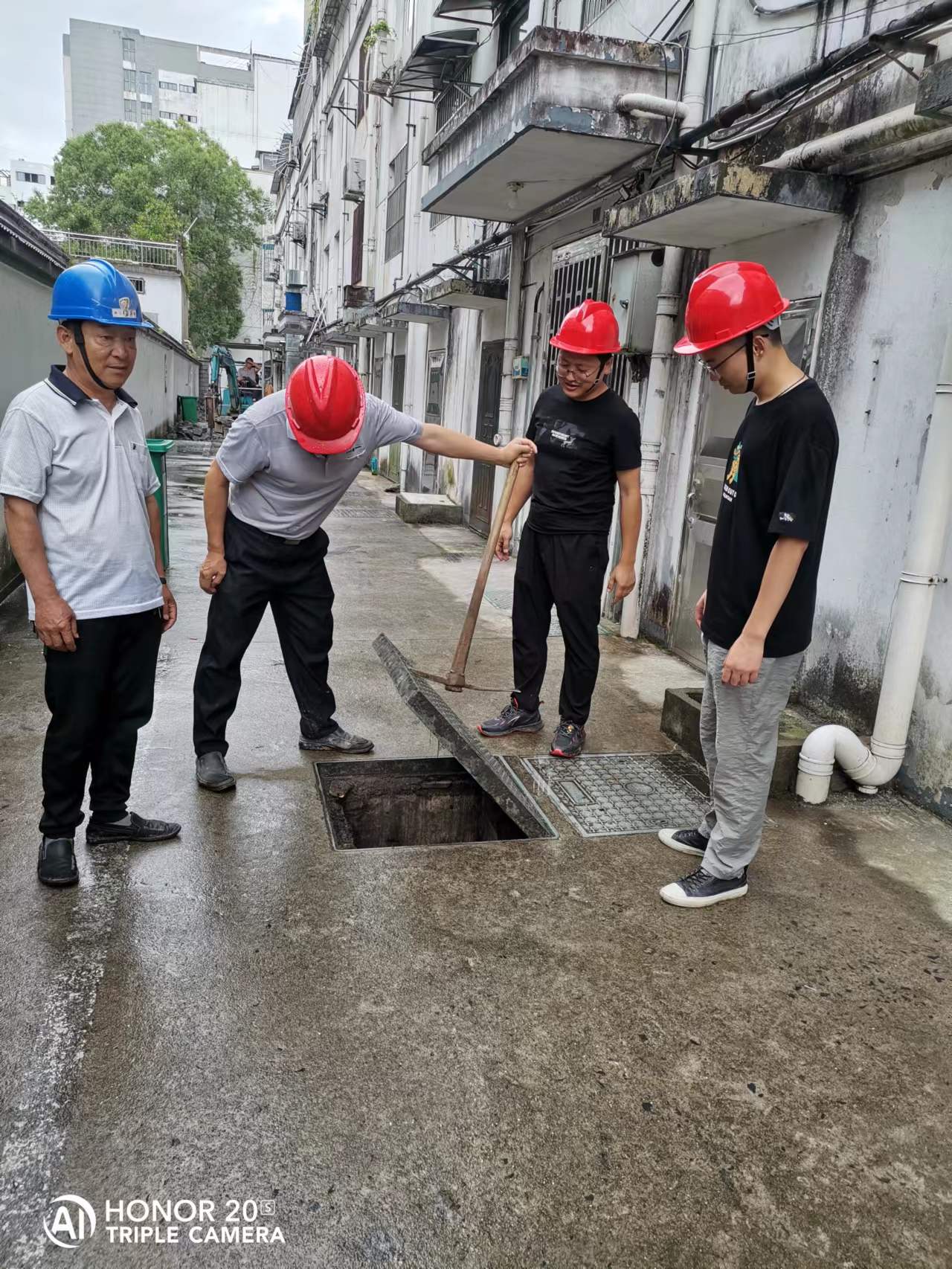 遵守安全生產(chǎn)法，當(dāng)好第一責(zé)任人