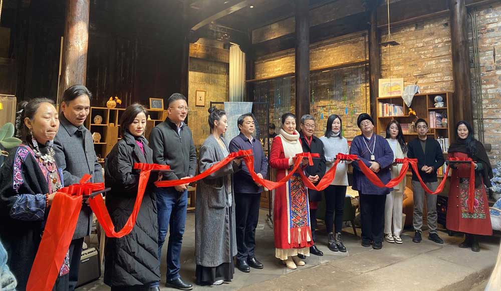 藍屋藝術館開業(yè)，為鄉(xiāng)村業(yè)態(tài)增活力