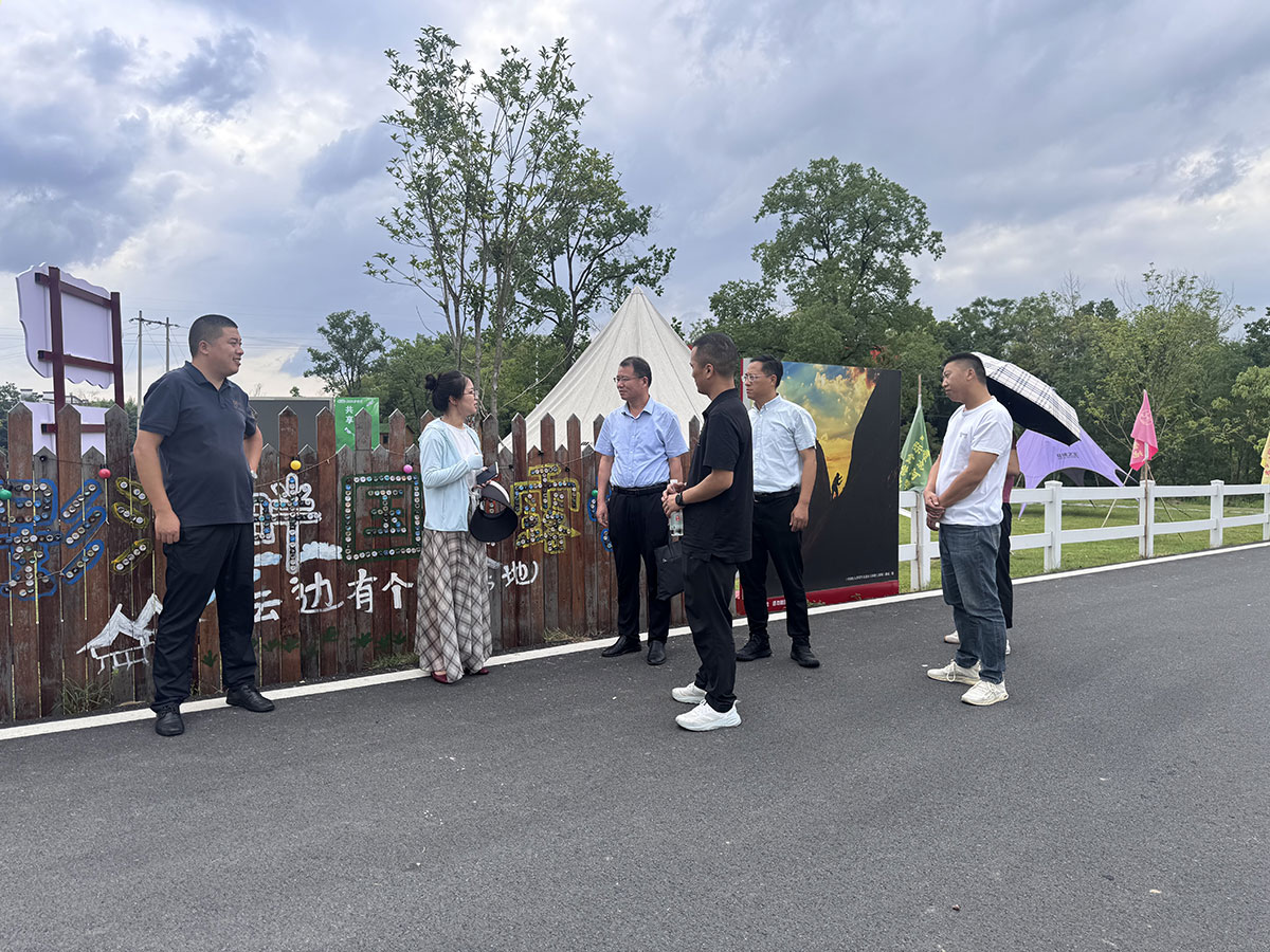 文化為魂，生態(tài)為基——傍霞村鄉(xiāng)村振興特色模式探討